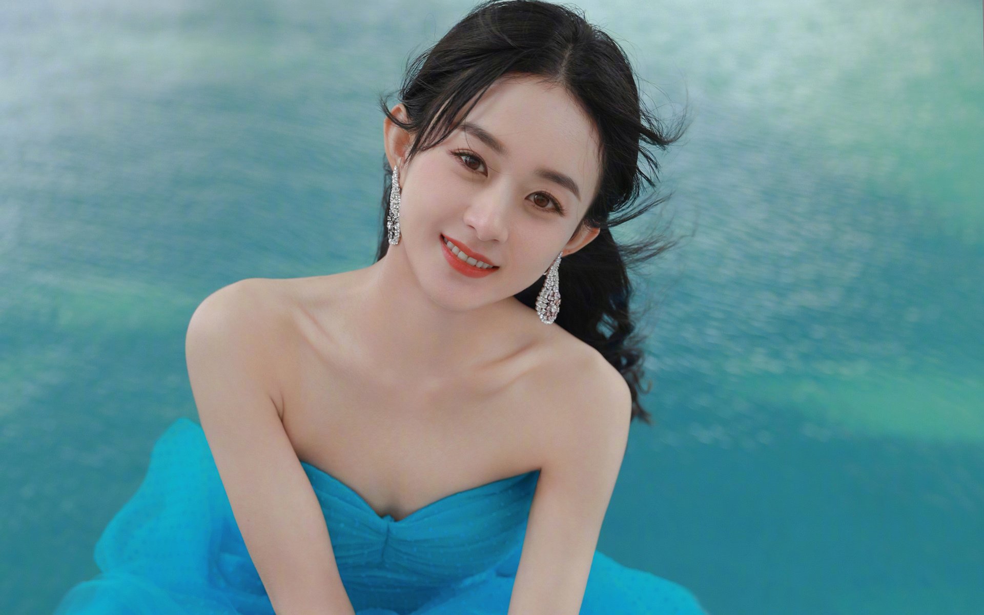 爱游戏体育入口-中国男篮提升运球突破稳定性应对夹击，中国男篮训练