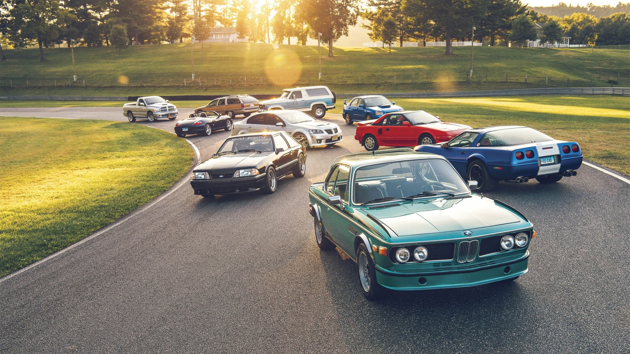 爱游戏app推荐-体育产业融资环境变化，体育产业融合的效应与方式有哪些